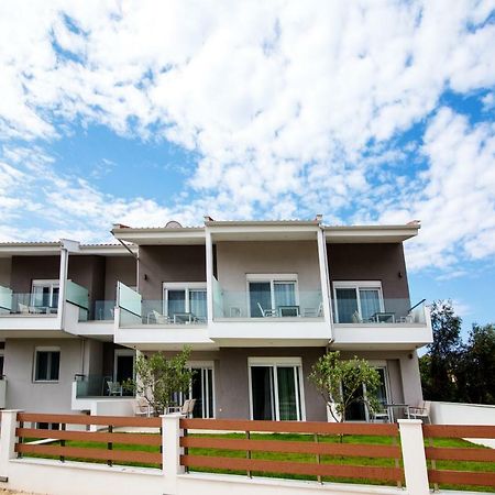 The Papoutsakis Apartments Nikiti  Zewnętrze zdjęcie