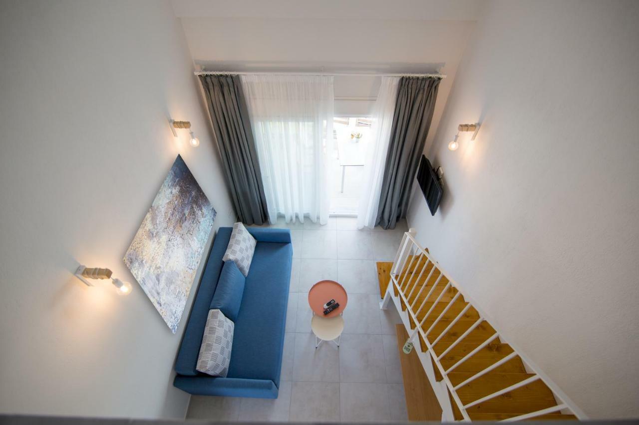 The Papoutsakis Apartments Nikiti  Zewnętrze zdjęcie