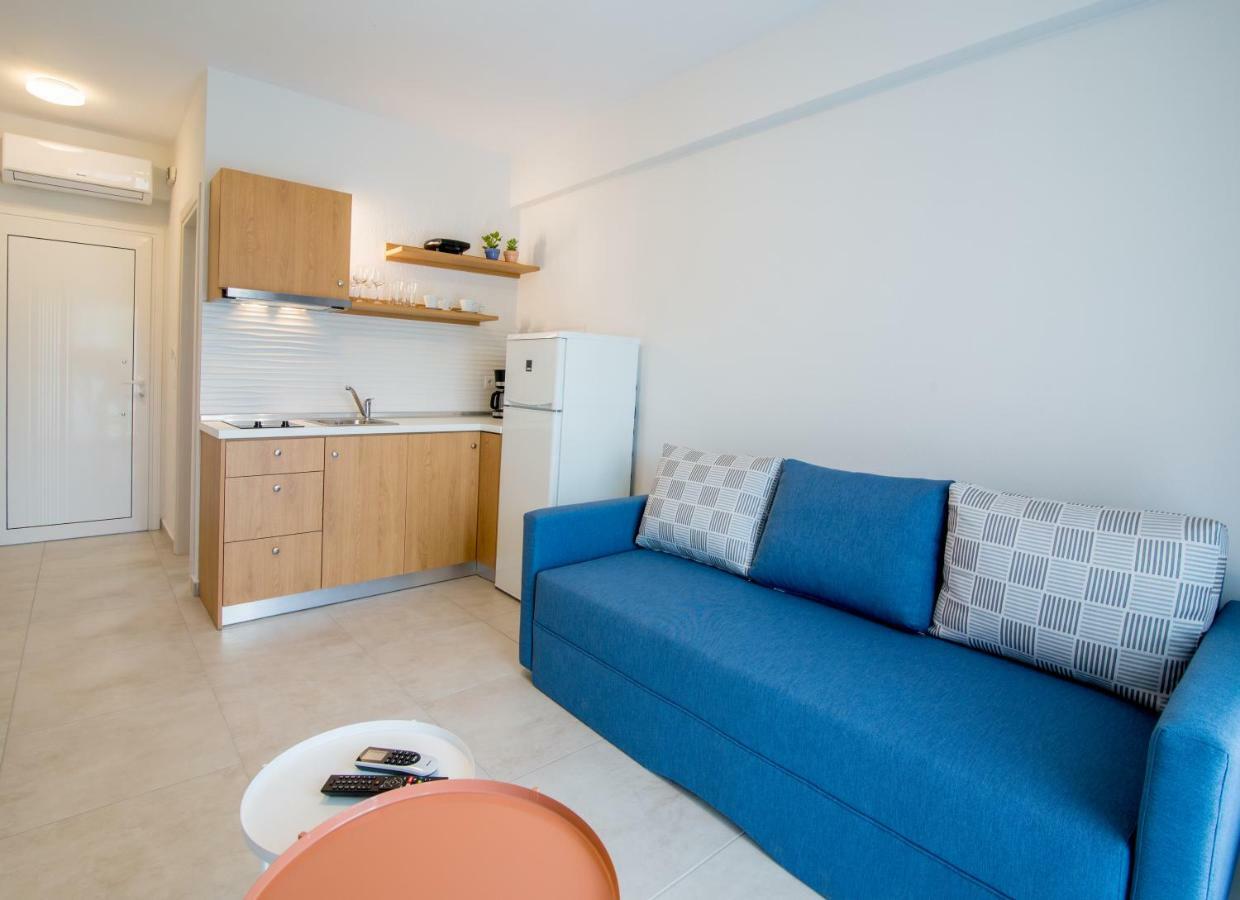 The Papoutsakis Apartments Nikiti  Zewnętrze zdjęcie