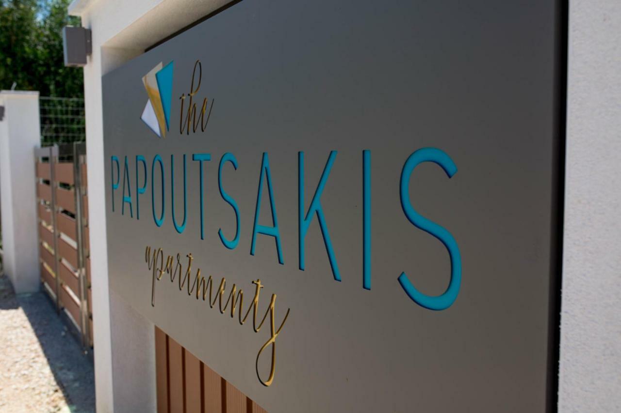 The Papoutsakis Apartments Nikiti  Zewnętrze zdjęcie